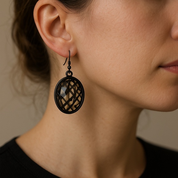 Dangle Earrings translucent faceted green acrylic in black open cut setting 1” - Picture 1 of 9